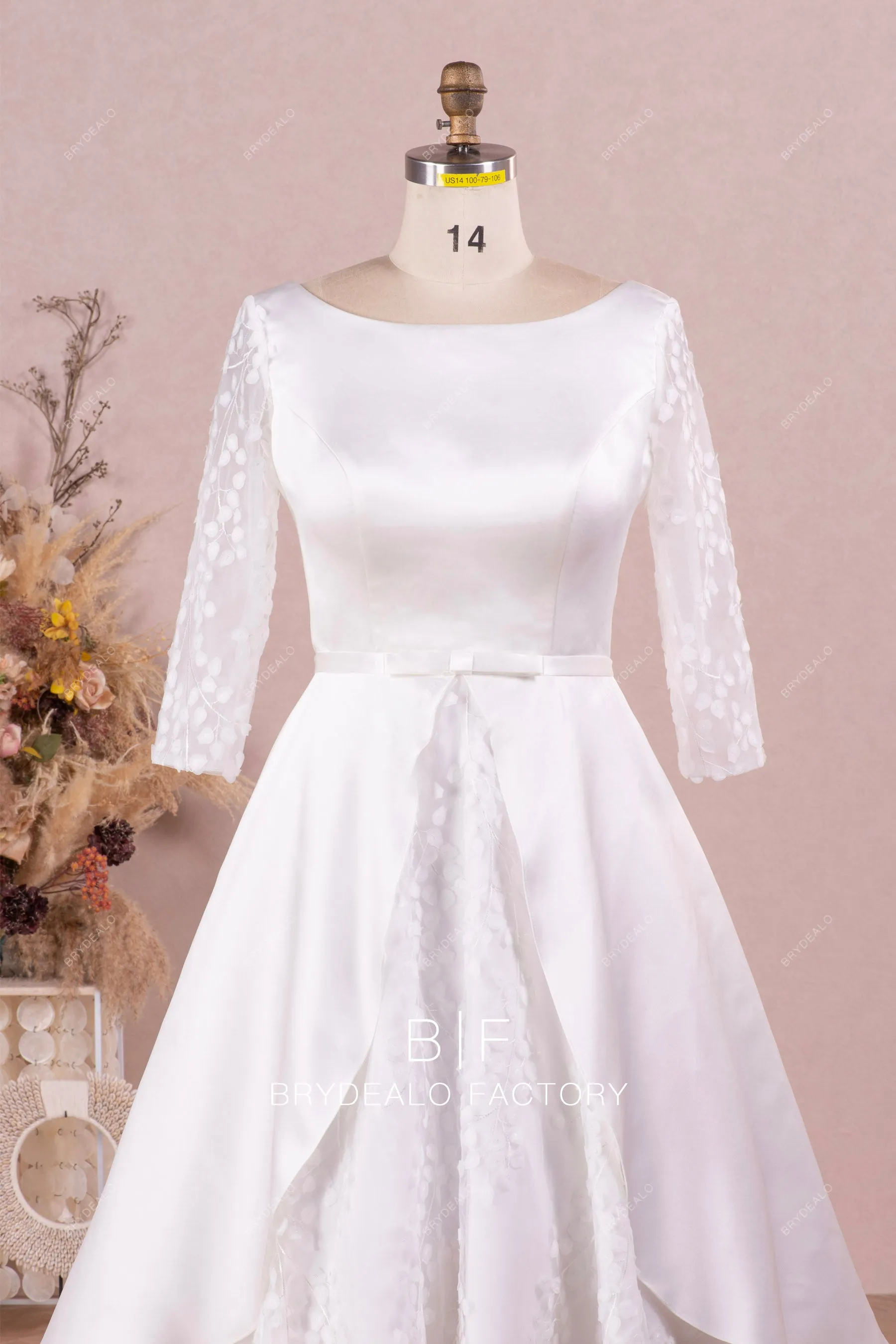 Elegant Satin Bateau Neck 3/4 Sleeves Lace Short Bridal Dress