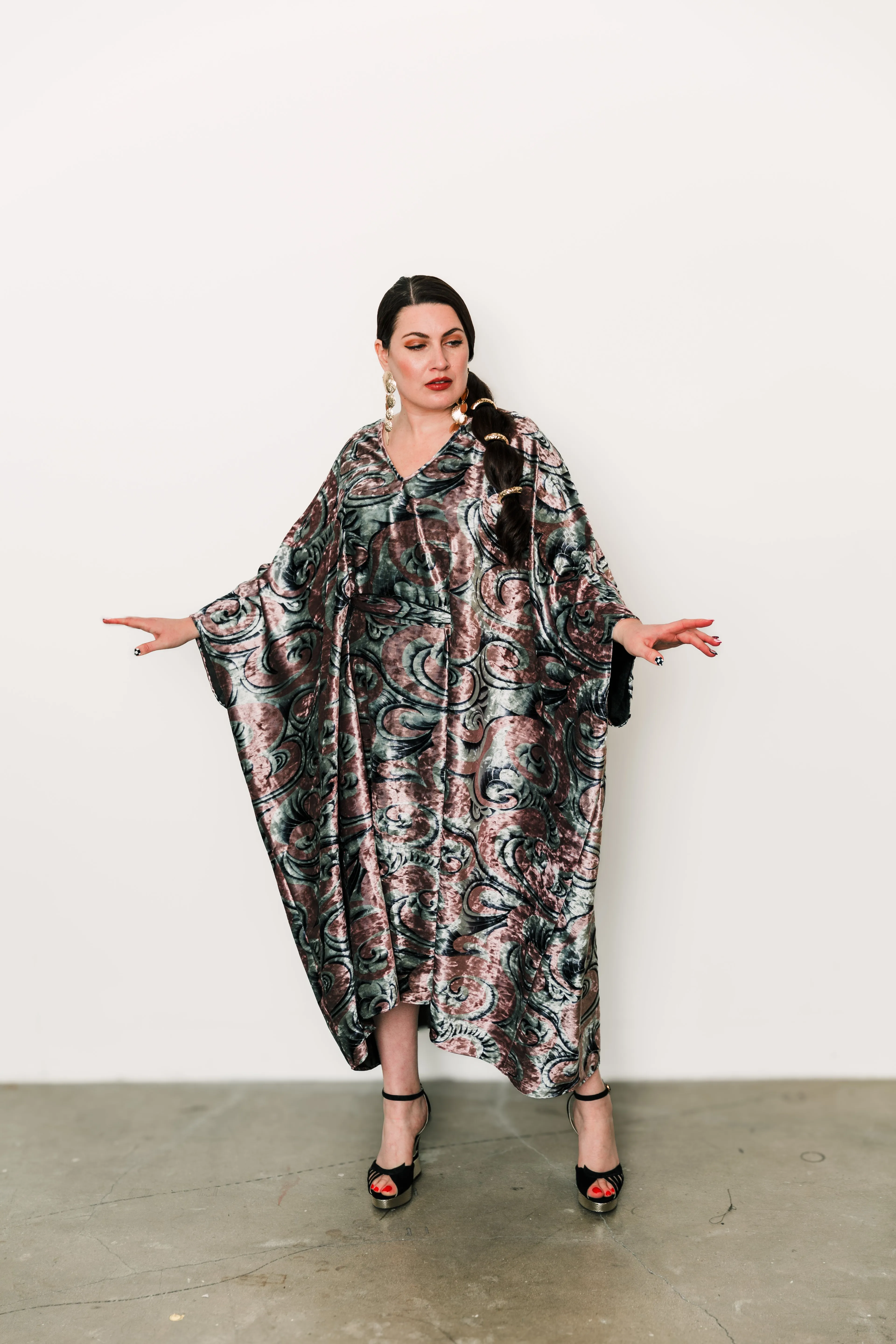 Kaftan in "Swirl Velvet" (Midi)