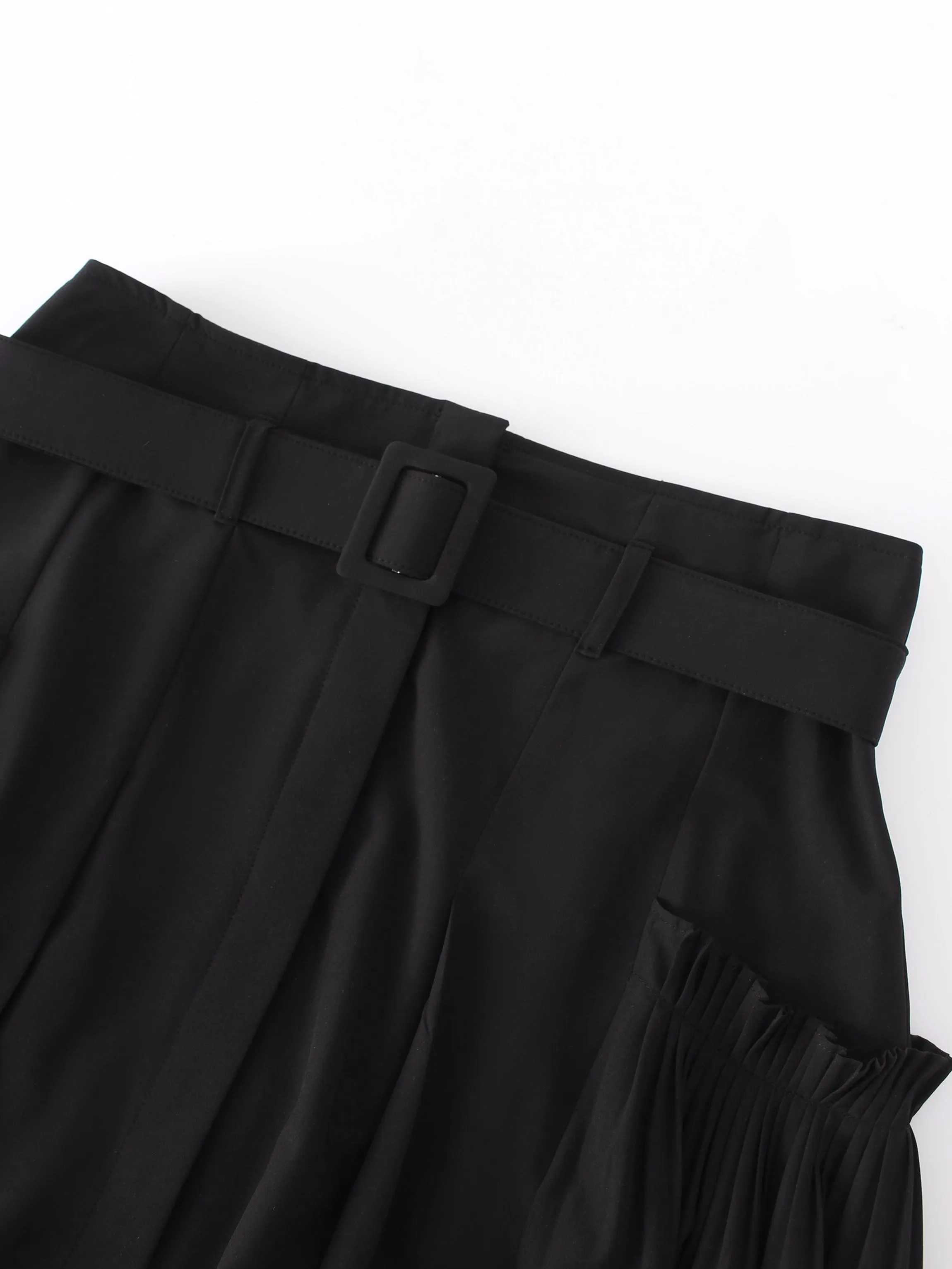 Pintuck Pocket Skirt-Black