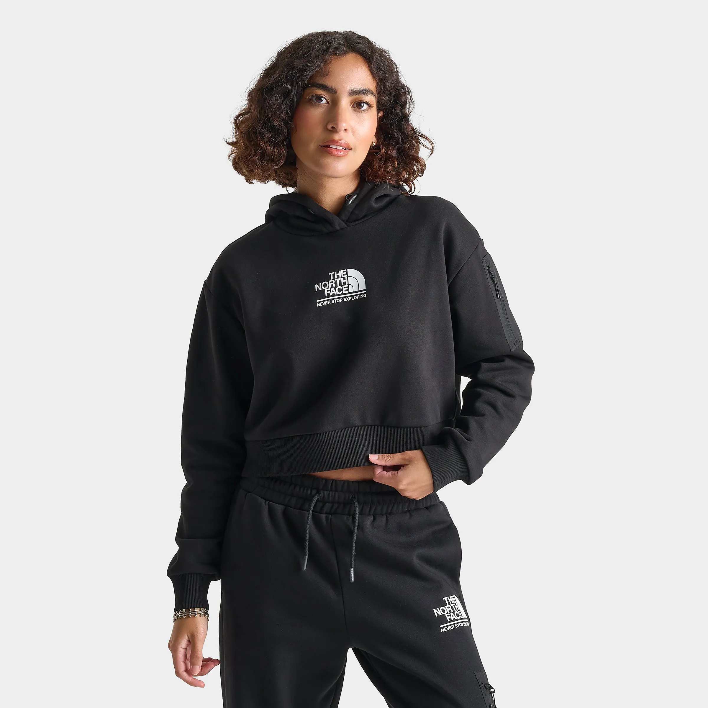 The North Face Women's Gaspra Pullover Hoodie / TNF Black