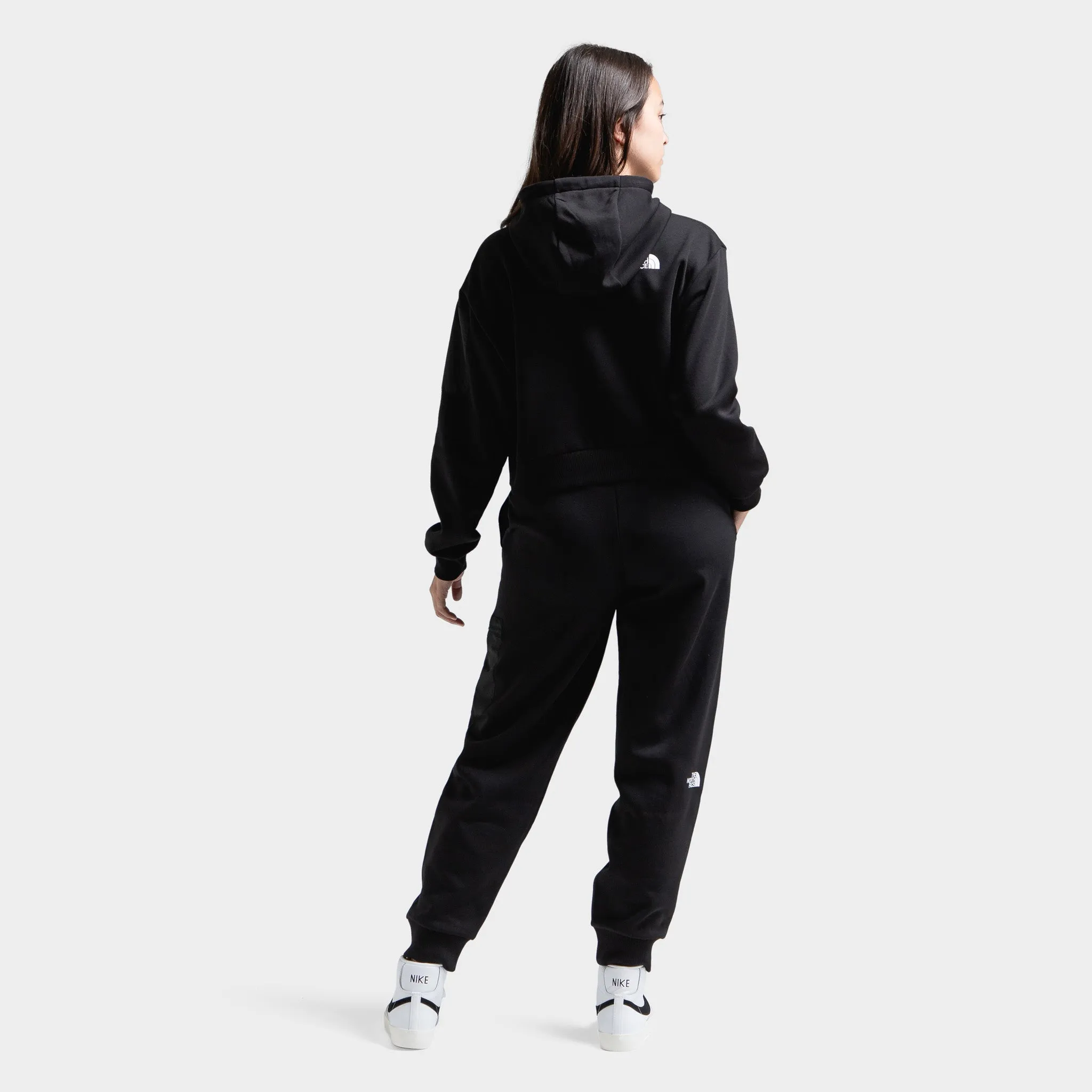 The North Face Women's Gaspra Pullover Hoodie / TNF Black