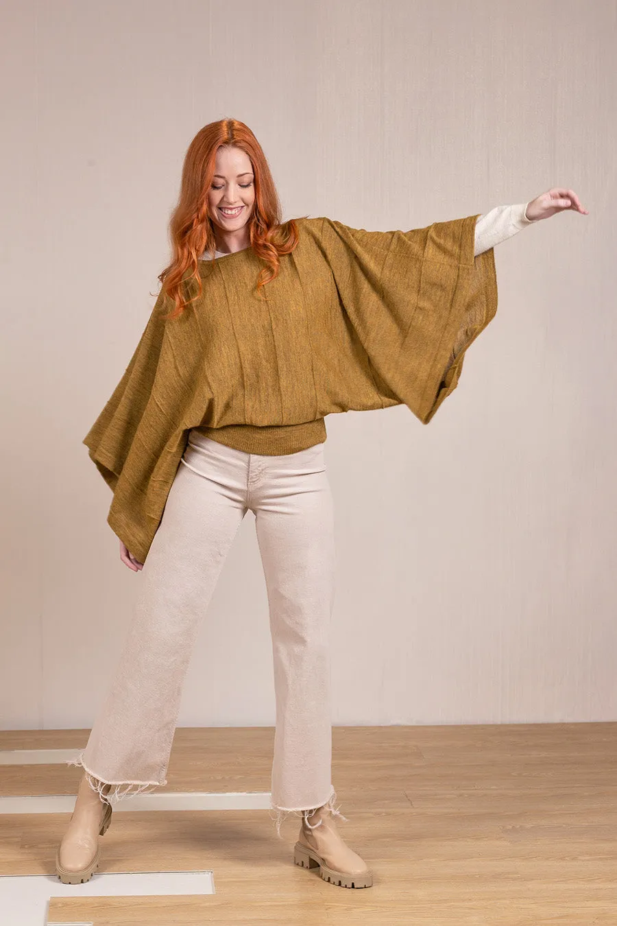 Vavi Poncho Baby Alpaca Color Curry