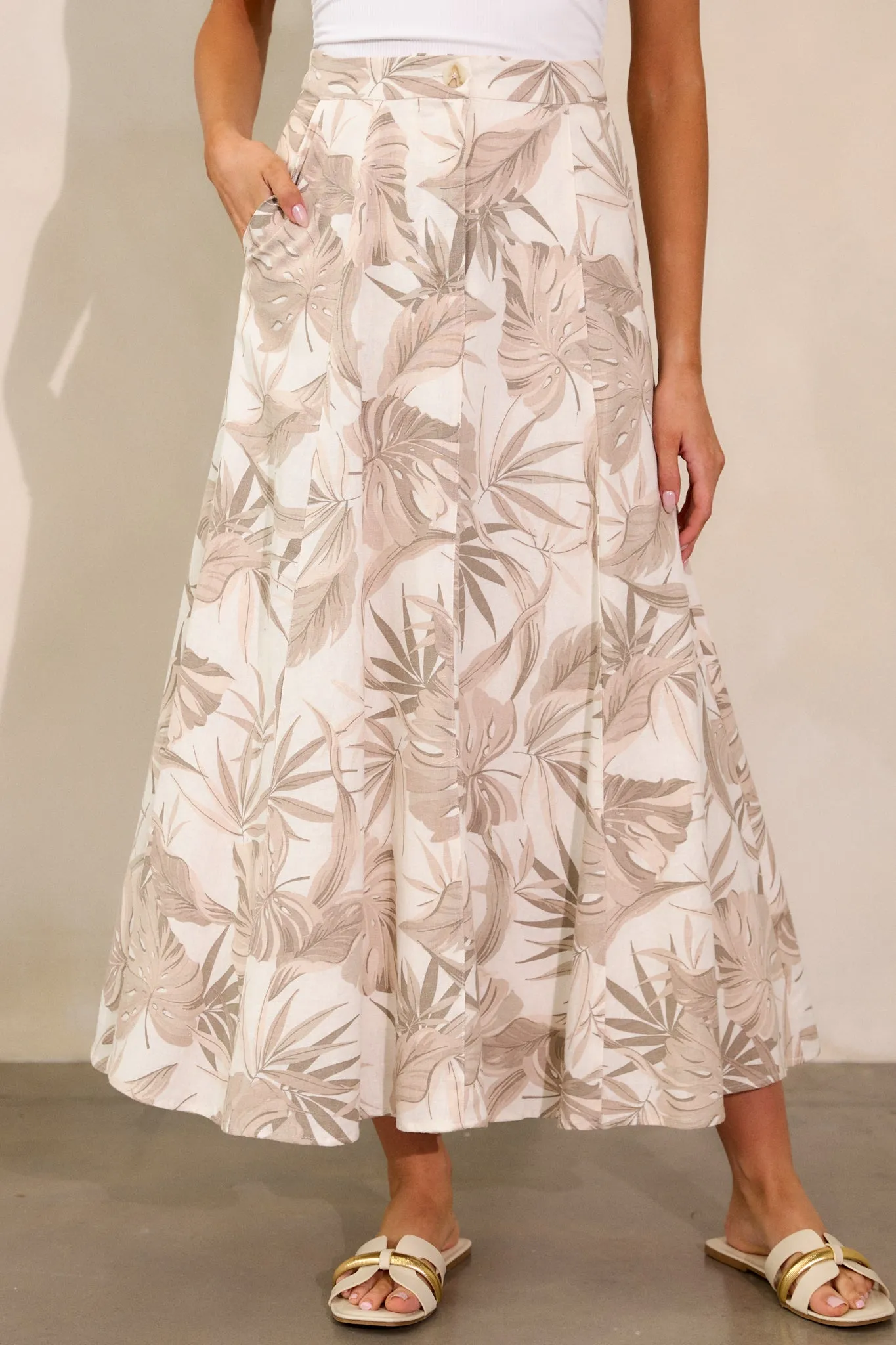 Wave Of Elegance Sandstone Tropical Print Maxi Skirt